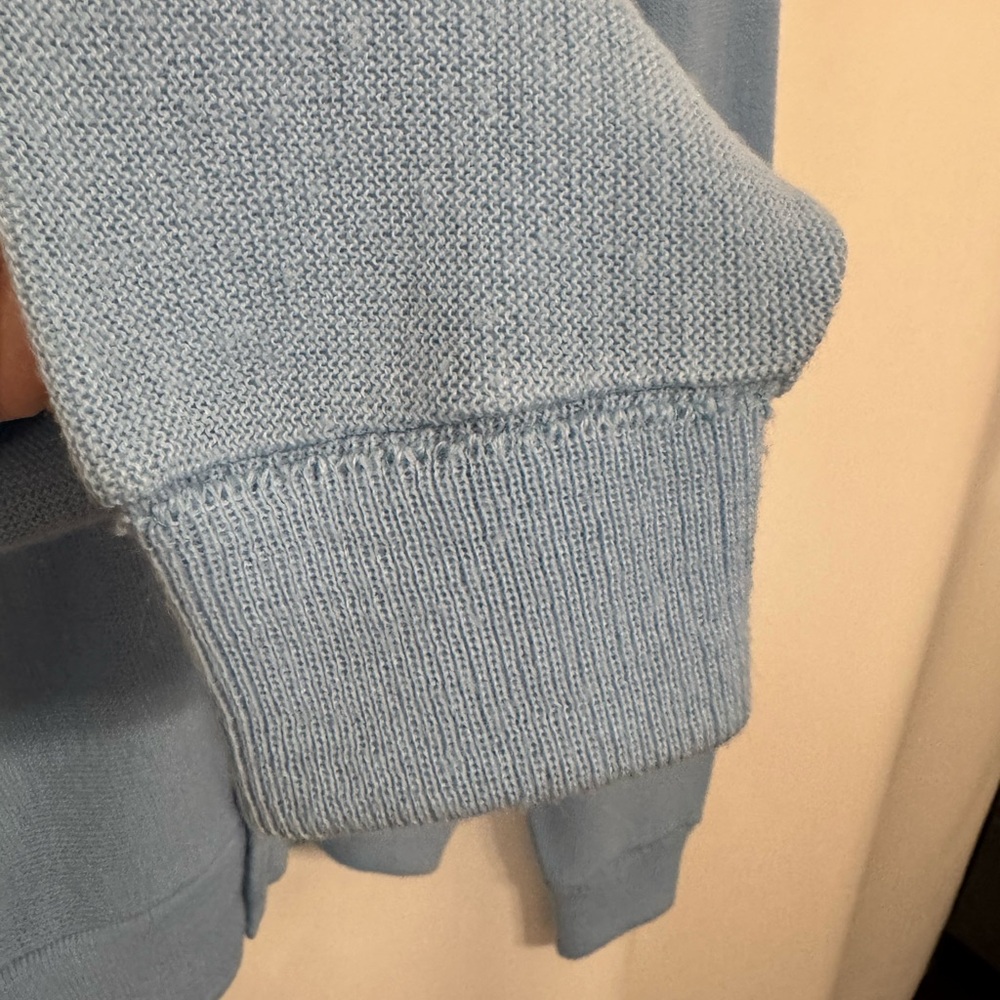 Jantzen Men's Light Blue Cardigan Sweater - Picture 4 of 7